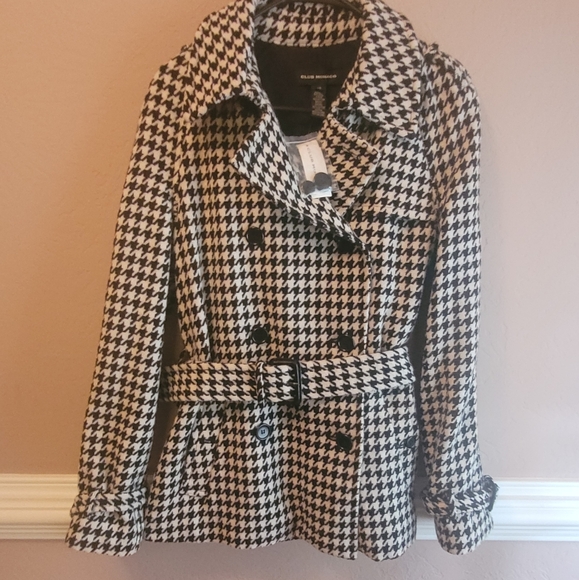 Beautiful Club Monaco Pea Coat Houndstooth pattern - Picture 8 of 15
